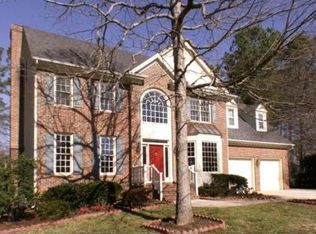 104 Hobblebrook Ct, Cary, NC 27518