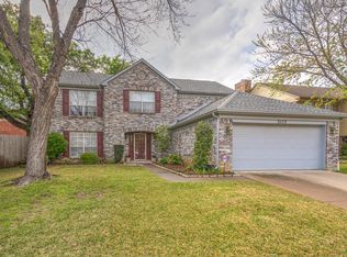 3113 Rustic Woods Dr, Bedford, TX 76021