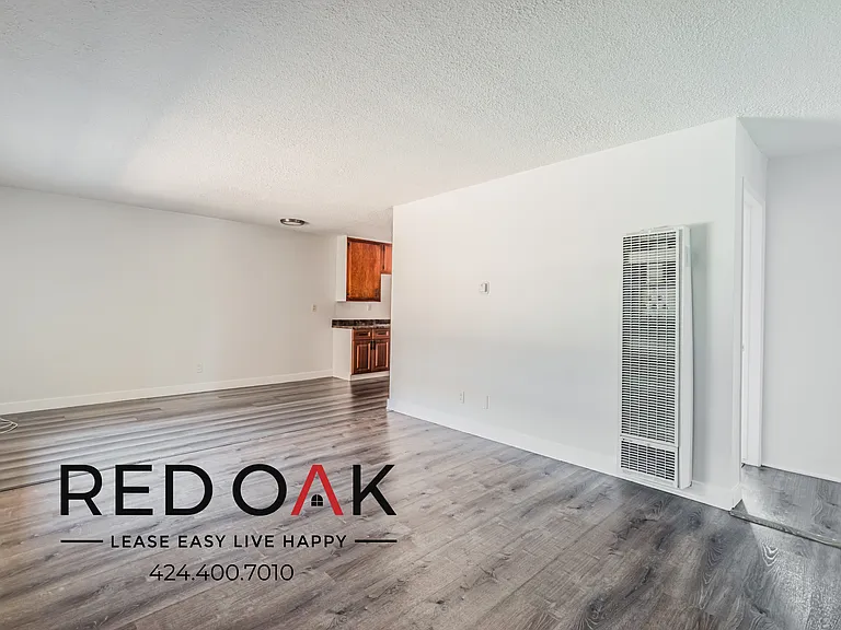 111 W Del Amo Blvd #6 — Photo 8