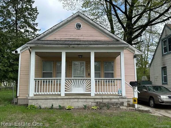 19916 Salem St, Detroit, MI 48219