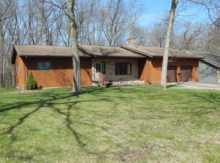 608 Orchard Ridge Rd, Dodgeville, WI 53533