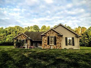 4425 Raber Rd NE, Dover, OH 44622