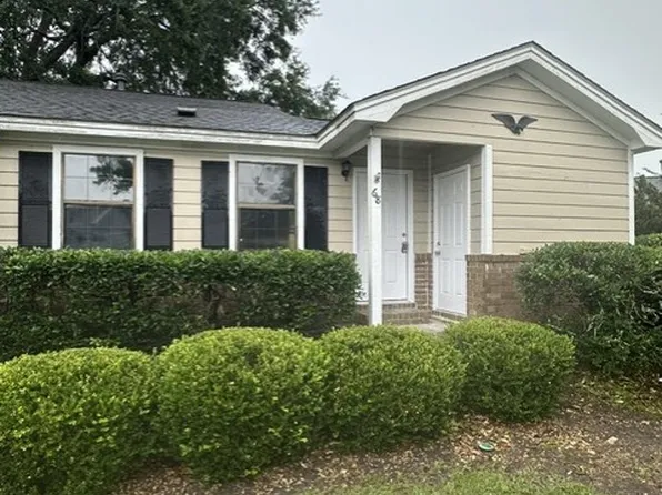68 Navigator Ln #68, Savannah, GA 31410