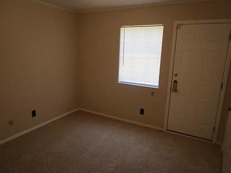 5212 Cordova Ave — Photo 13