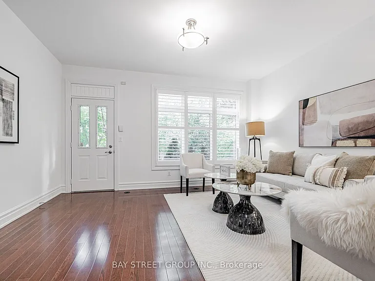 35 William Poole Way — Photo 16