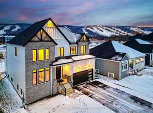 109 Stillwater Cres, The Blue Mountains, ON L9Y 4P5