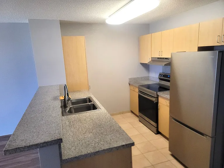 1315 Kalakaua Ave #1406 — Photo 4