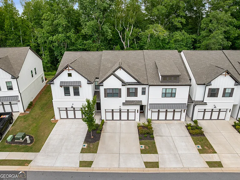 4635 Cypress Park Dr — Photo 2