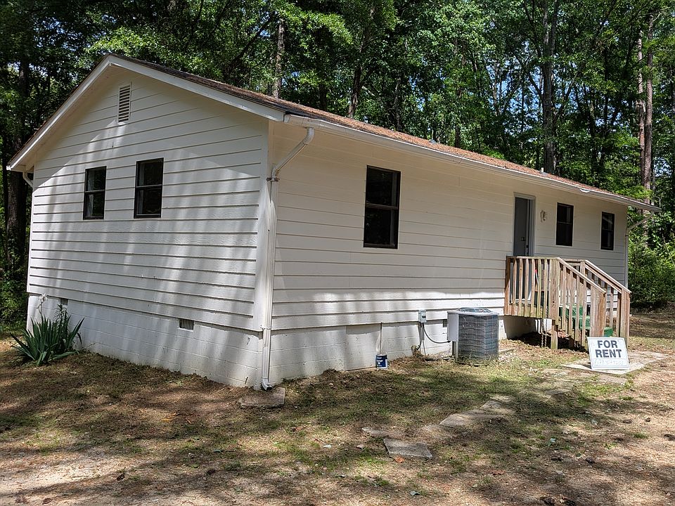 2nd image of 21 Old Farm Rd
