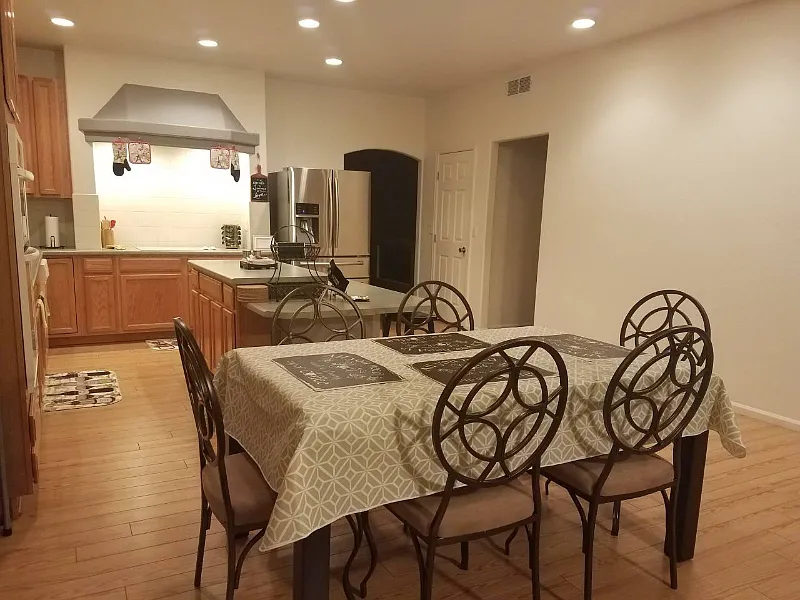 4 bed, 3427 sqft, $950 — Photo 1
