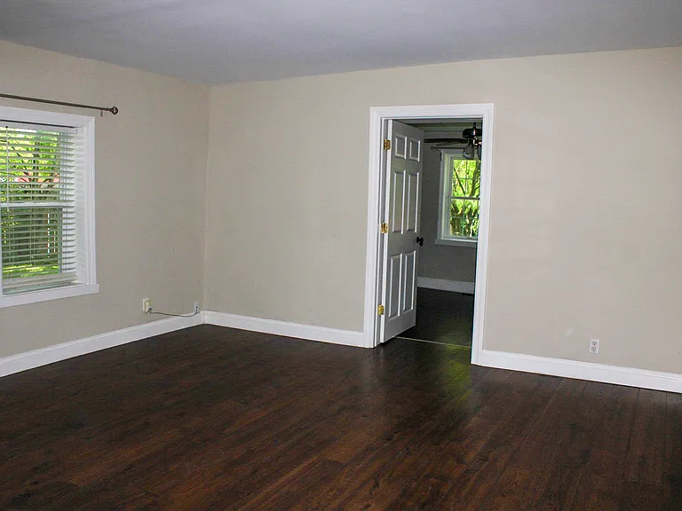 2320 Beechmont Ave #1 — Photo 9