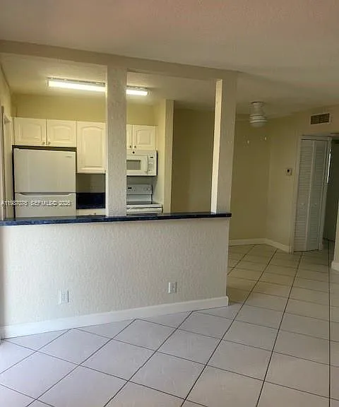 5050 Bayview Dr #17 — Photo 5