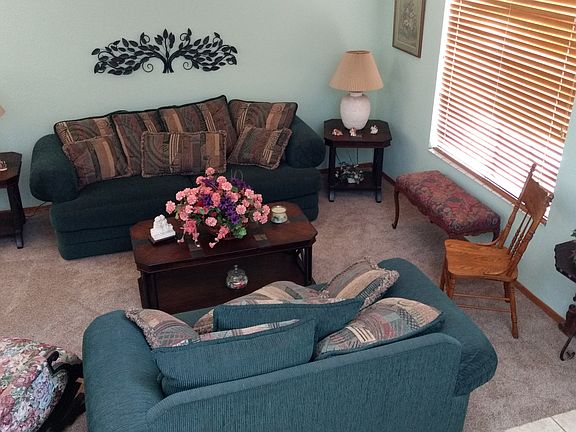 Living Room, Front End