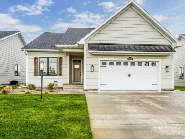 10345 S Noellyn Dr, Berrien Springs, MI 49103