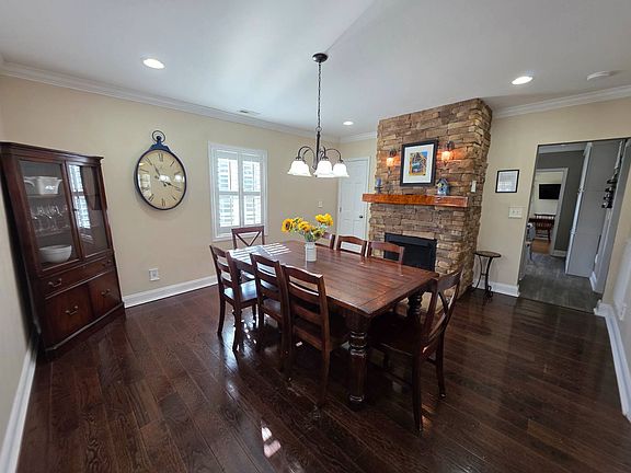 4th image of 3413 Reedy Creek Rd