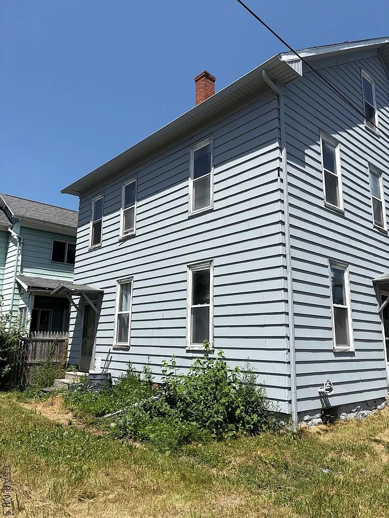 2 bed, 1.0 bath, 858 sqft, $750 — Photo 3