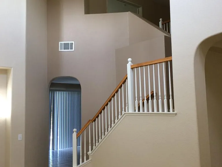 1402 Abernathy Dr — Photo 5