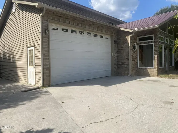 1304 Spring Ct, Sevierville, TN 37876