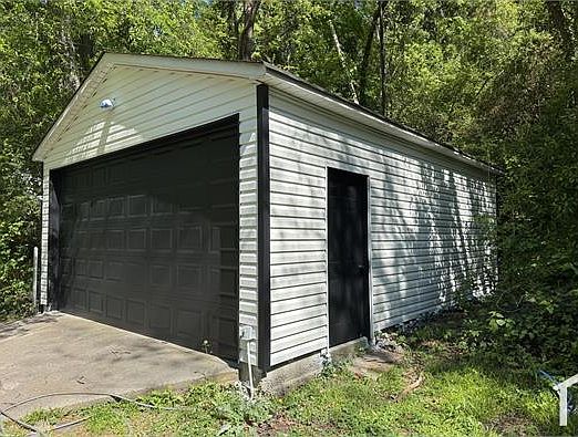 2nd image of 7823 Rugby Ave