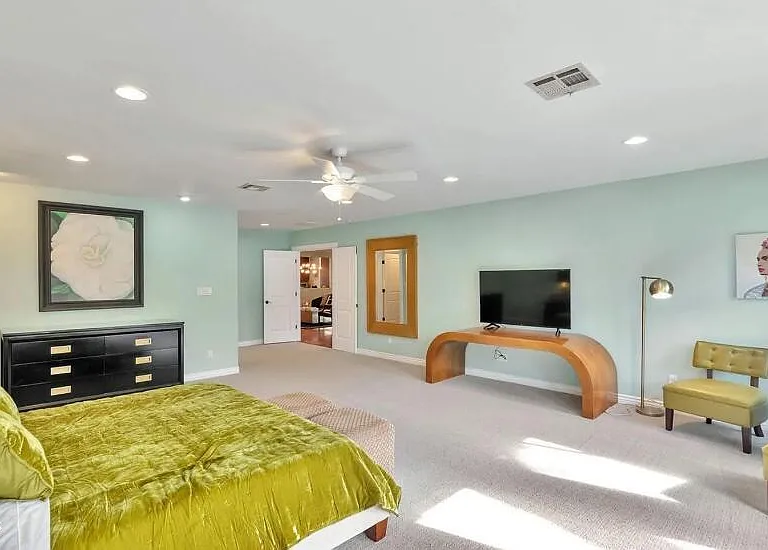 121 W Orchid Ln — Photo 27