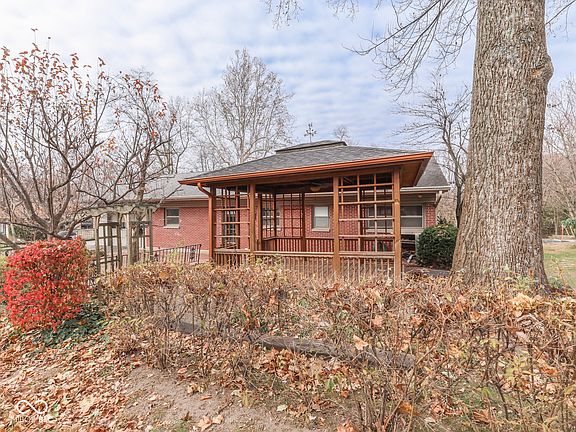 5th image of 1752 E Shady Ln