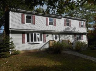281 Boulder View Dr, Warwick, RI 02886