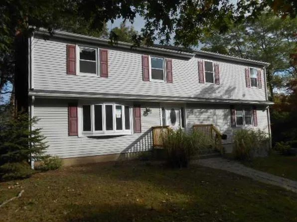 281 Boulder View Dr, Warwick, RI 02886