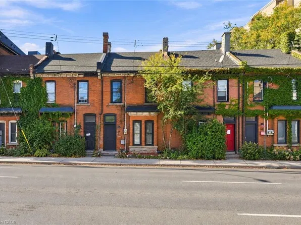 51 Wellington St N, Hamilton, ON L8R 1M9