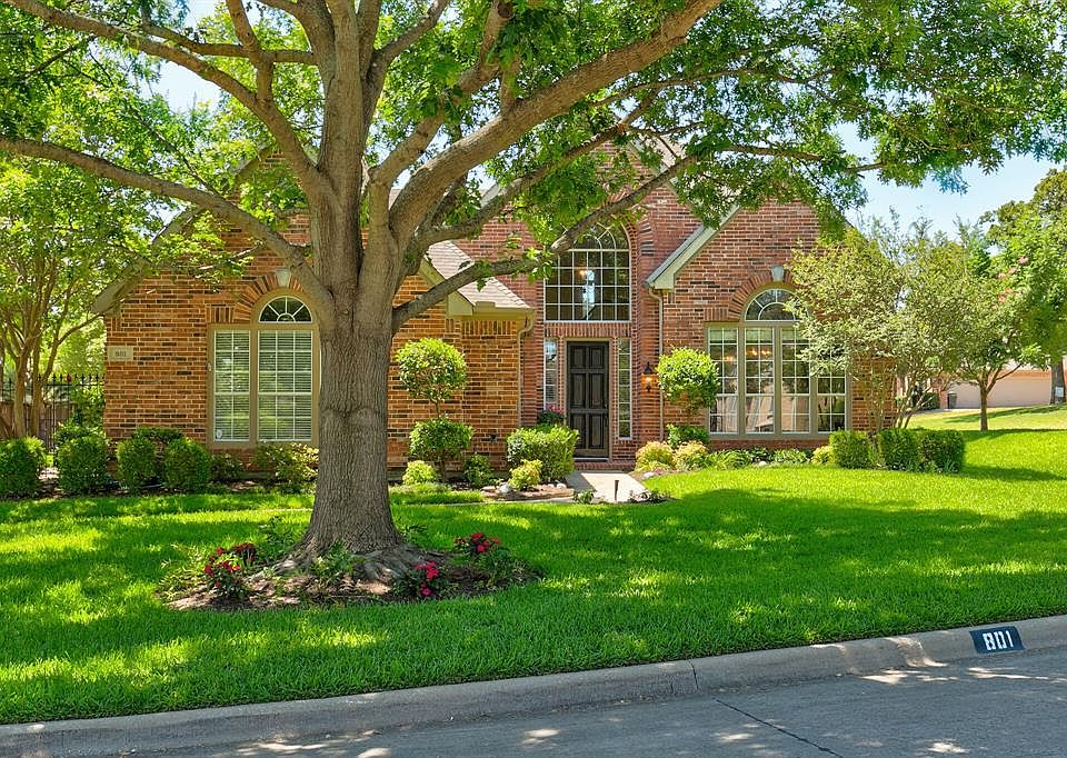 1st image of 801 Oakcrest Ct