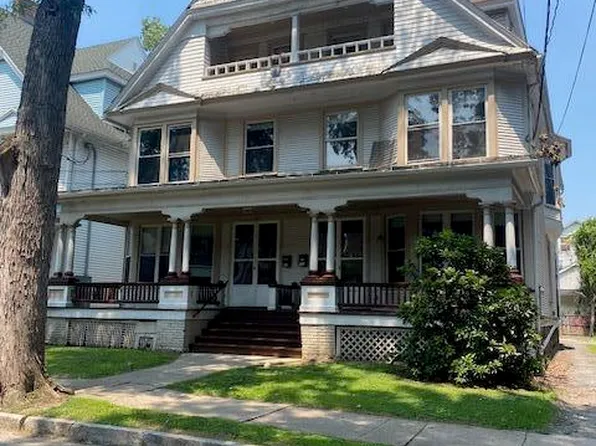 35 Mallery Pl, Wilkes Barre, PA 18702