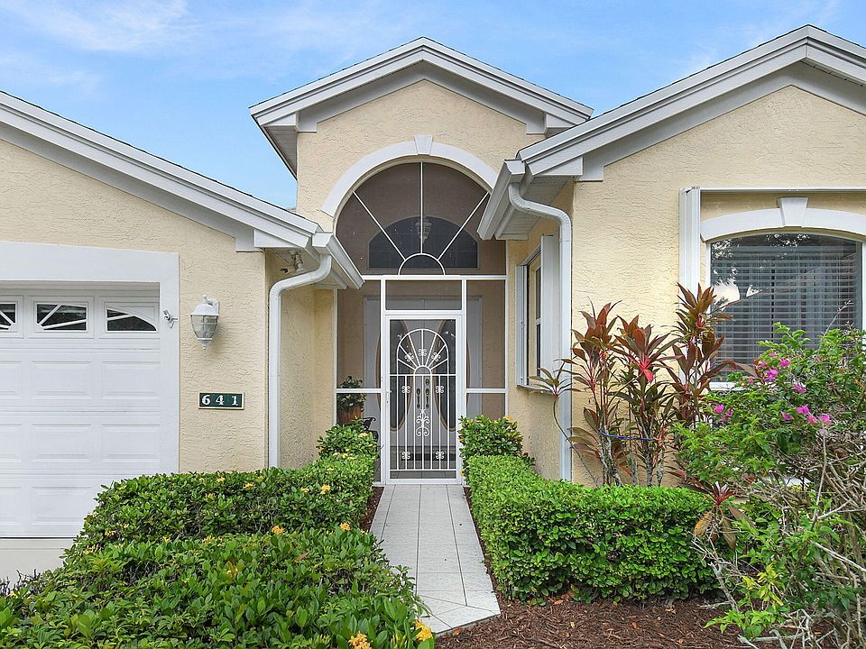 1st image of 641 NW VENETTO Court