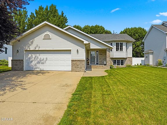 2nd image of 698 Barley Ct