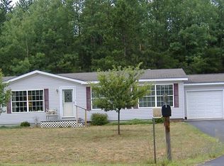 1064 Robinhood Dr, Fairview, MI 48621