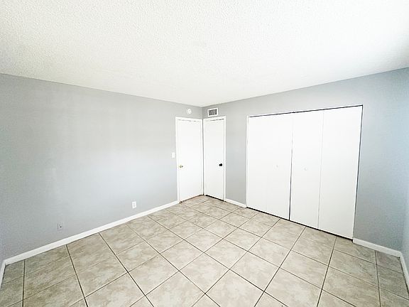 4th image of 1441 NW 22nd St #18