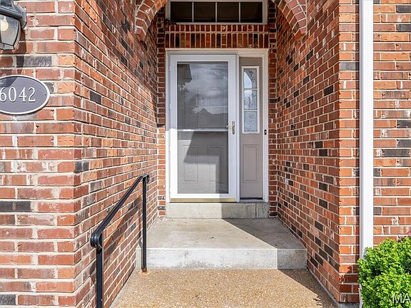 4th image of 6042 Glennaire Dr #28