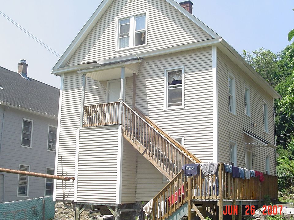2nd image of 17 Sarsfield St #2