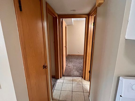 5th image of 931 S 22nd St #4