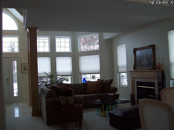 2nd image of 70 W Stonebrooke Dr #9