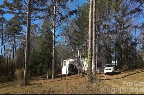 3rd image of 1357 Airport Rhodhiss Rd #2-6