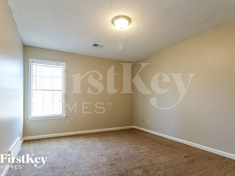 2084 Littlemore Dr — Photo 13