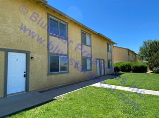 13945 Smoketree St APT 1, Hesperia, CA 92345