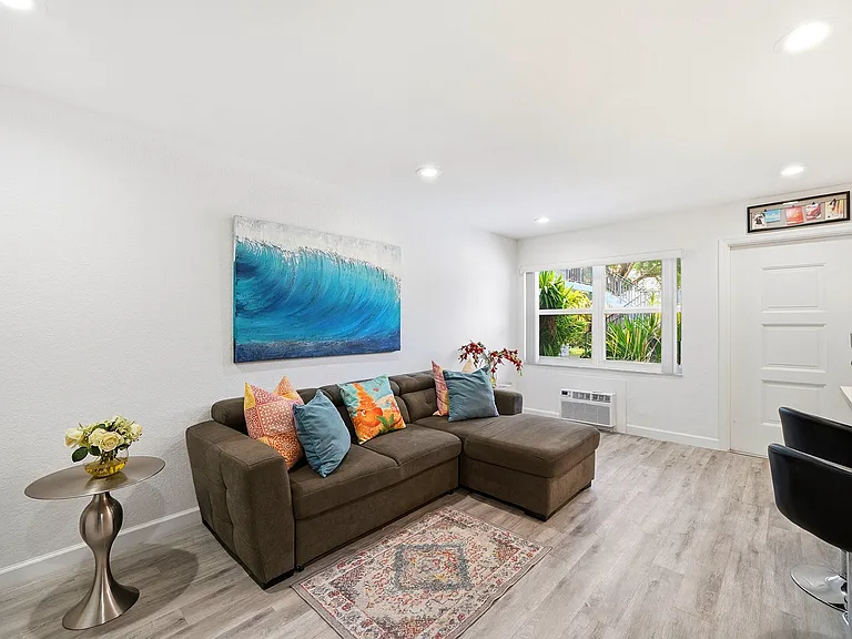 3510 Harrison St #4 — Photo 6