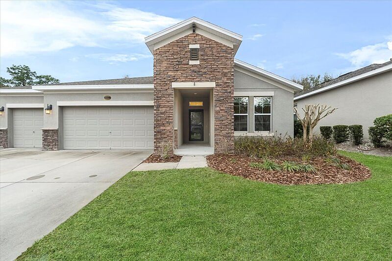 1st image of 511 W Victoria Trails Blvd