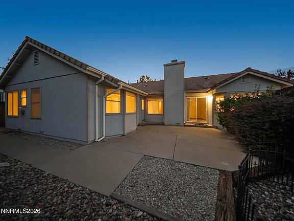 5th image of 1034 Mayflower Dr