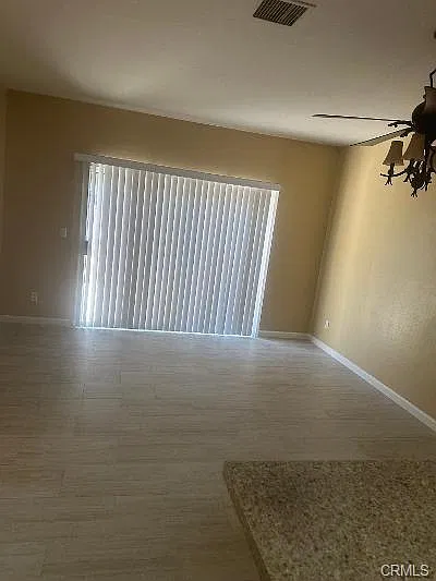 4 bed, 1952 sqft, $4,100 — Photo 3