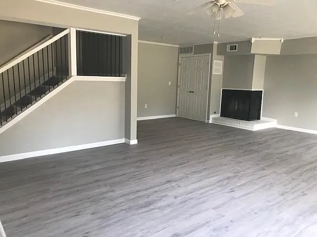 3 bed, 2.5 bath, 1490 sqft, $995 — Photo 3