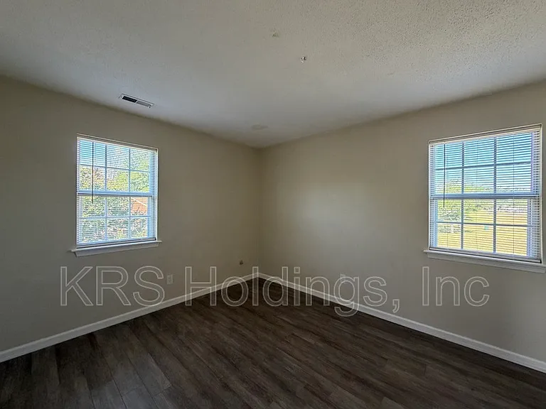 917 Timber Creek Pl — Photo 17