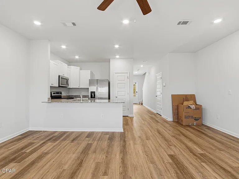 1749 Jakes Dr — Photo 7