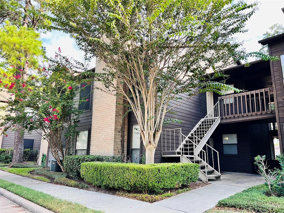 12755 Mill Ridge Dr #311