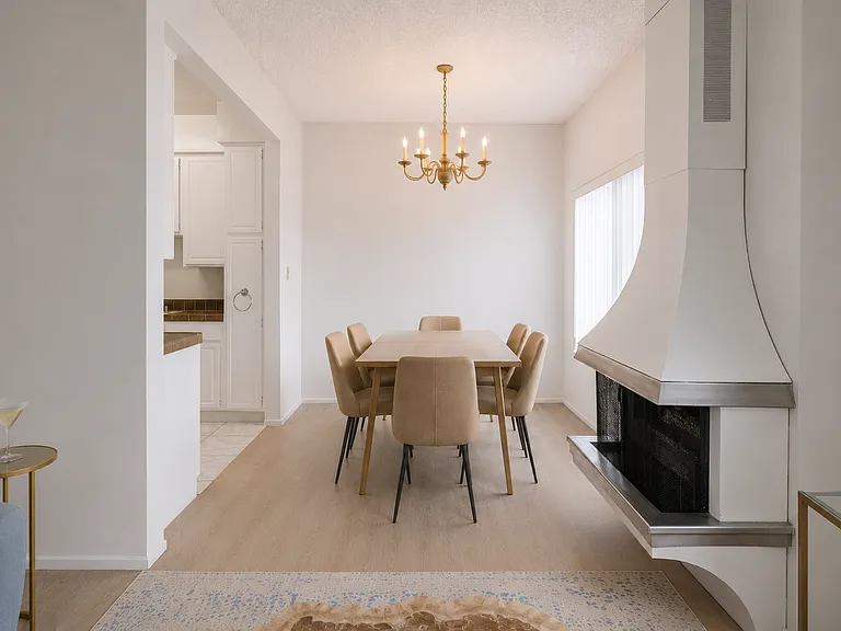 11425 Rochester Ave #3 — Photo 6